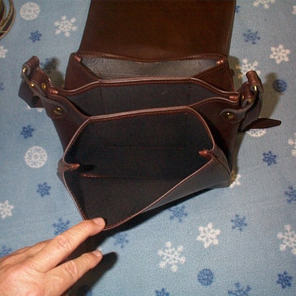 Vintage Eberle Cross Body Bag and matching belt with fur - Picture 4 of 5